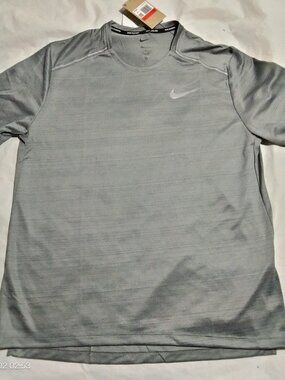 Nike Men's Dri-FIT Miler Short Sleeve Running Top Grey AJ7565-085 Size L NWT